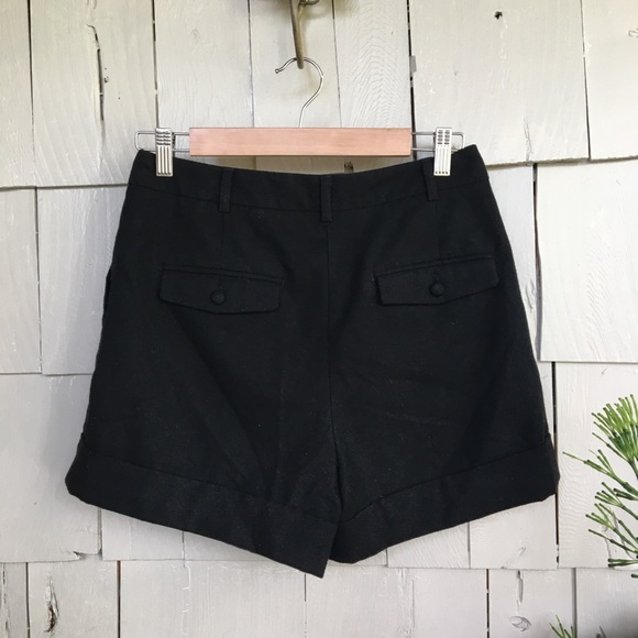 H&M cuffed black shorts - Picture 3 of 4